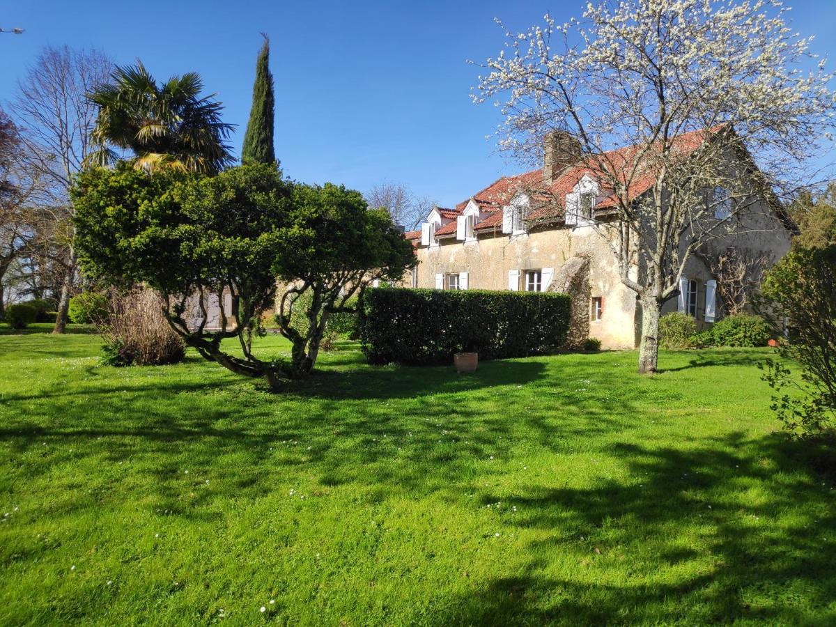 Au Chateau Juillac Εξωτερικό φωτογραφία